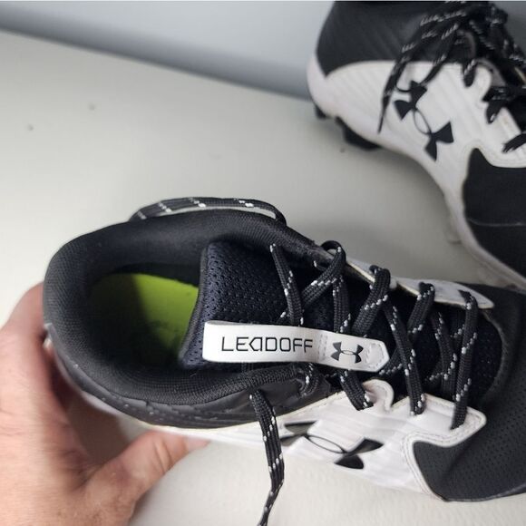 Under Armour Lead off RM Low Baseball Cleats Size 10 Black Model# 3023442-001. - Picture 3 of 5